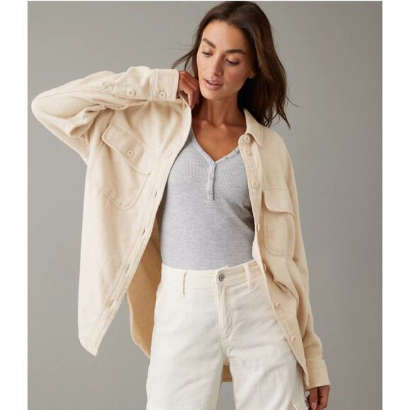 American Eagle Oversized Fleece & Love Shackleton Soft Light Blue size Large - Picture 7 of 7